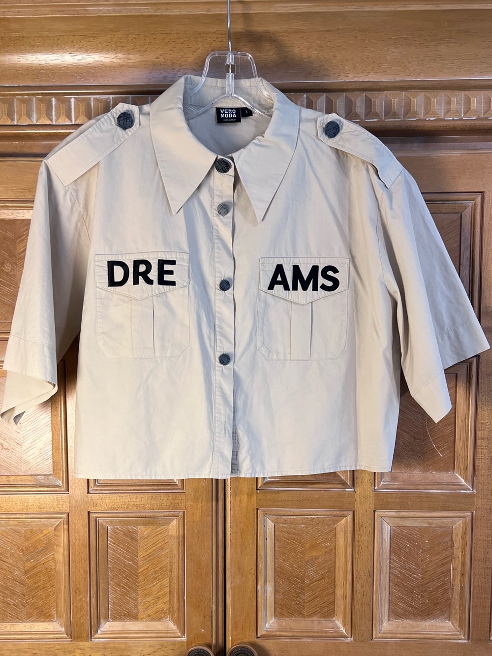 Vero Moda Women’s Beige Cropped Utility Button Front Shirt Jacket Size S Dreams